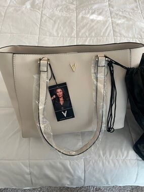 👜Vanessa Williams Purse👜